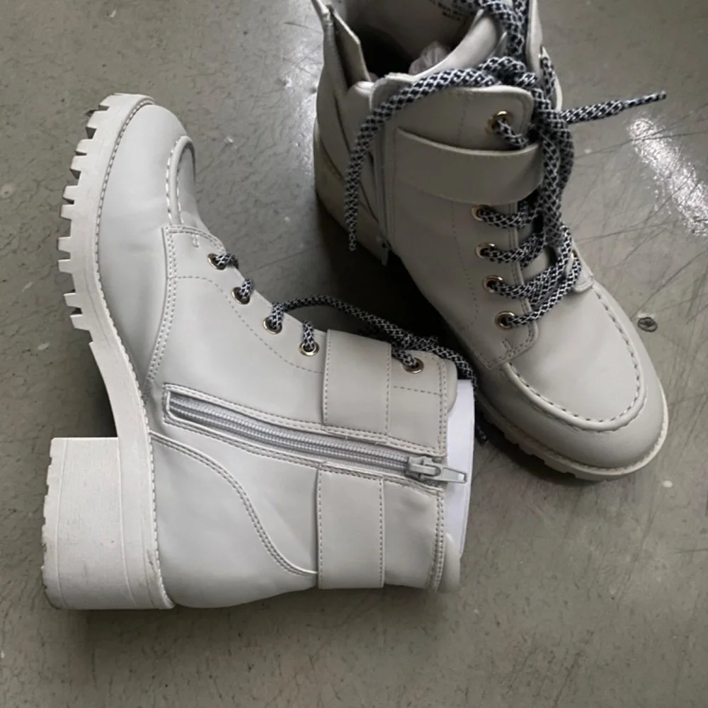 Combat Boots - Picture 2 of 5